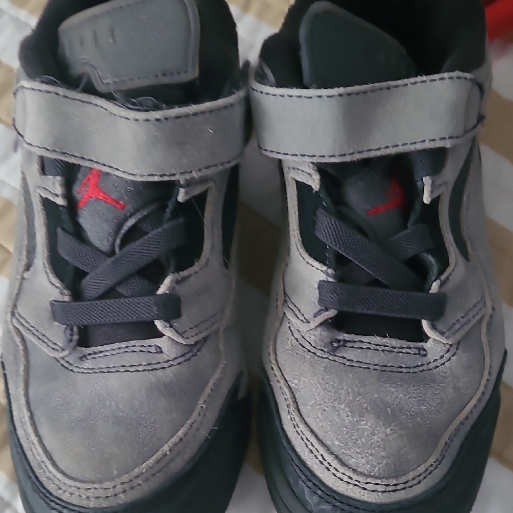 Jordan Kids Sneakers in Gray and Black with Red Accents